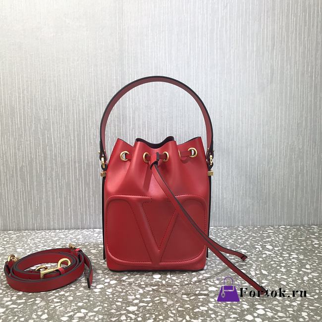 Valentino Vlogo Walk Bucket Bag Red 18x20.5x10cm - 1