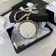 Chanel Clutch With Chain White AP2568 17x14x2.4cm - 2