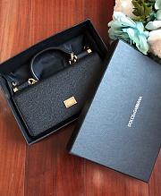 DolceGabbana Mini Phone Bag With Chain Grained Leather Black 19x11x3.5cm  - 1