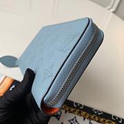 Louis Vuitton Zippy Wallet Mahina Leather Sky Blue M61867 19cm  - 6