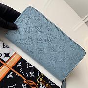 Louis Vuitton Zippy Wallet Mahina Leather Sky Blue M61867 19cm  - 5