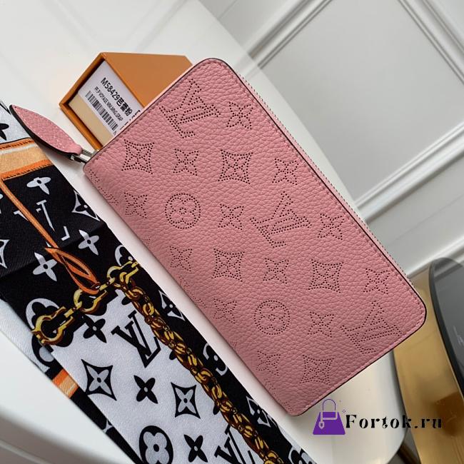 Louis Vuitton Zippy Wallet Mahina Leather Pink M61868 19cm  - 1