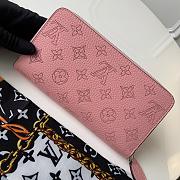 Louis Vuitton Zippy Wallet Mahina Leather Pink M61868 19cm  - 4