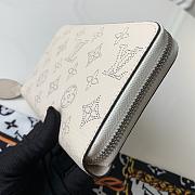 Louis Vuitton Zippy Wallet Mahina Leather White M80555 19cm  - 6