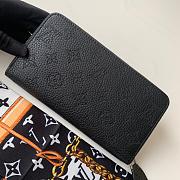 Louis Vuitton Zippy Wallet Mahina Leather Black M61867 19cm  - 4