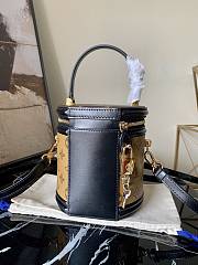 Louis Vuitton Cannes Vanity Bag M43986 15x17x15cm - 6