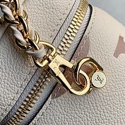 Louis Vuitton Vanity PM Monogram Leather Cream M45599 19x13x11cm   - 2