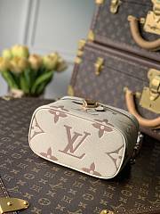 Louis Vuitton Vanity PM Monogram Leather Cream M45599 19x13x11cm   - 4