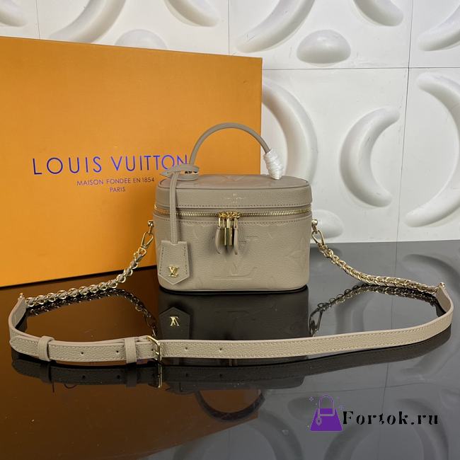 Louis Vuitton Vanity PM Monogram Leather Beige M45608 19x13x11cm  - 1