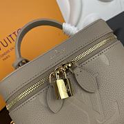 Louis Vuitton Vanity PM Monogram Leather Beige M45608 19x13x11cm  - 6