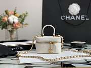 Chanel Small Vanity With Chain Grained Leather White AP2194 12×11.5×7cm - 4