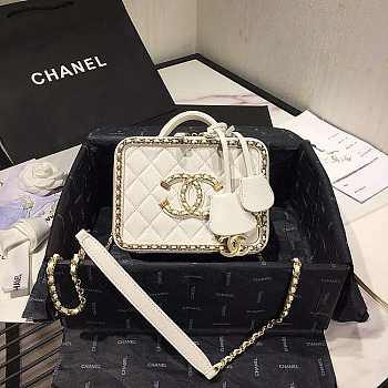 Chanel Small CC Filigree Chain Around Vanity Case White AS1785 18x14x8cm