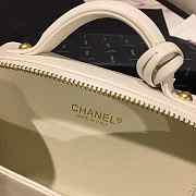 Chanel Small CC Filigree Chain Around Vanity Case White AS1785 18x14x8cm - 5