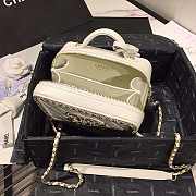 Chanel Small CC Filigree Chain Around Vanity Case White AS1785 18x14x8cm - 4