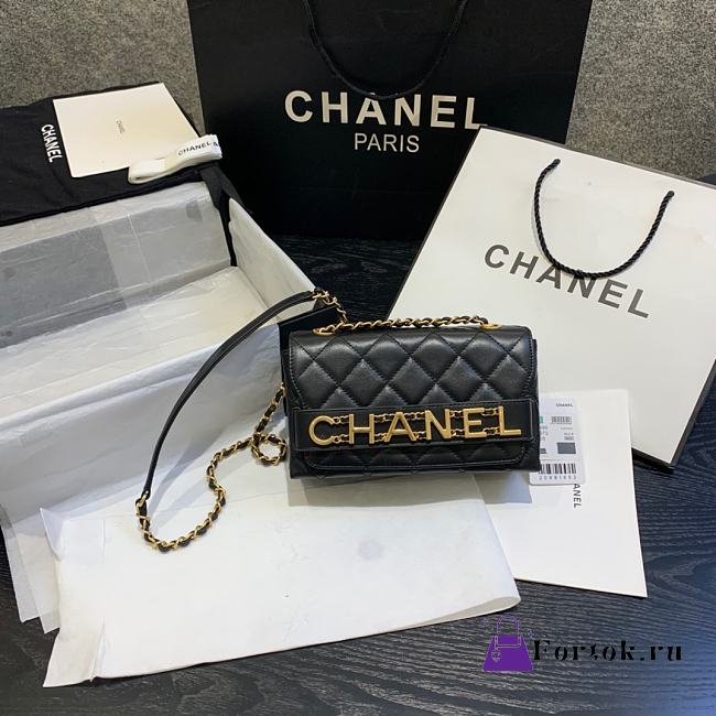 Chanel Small Logo Flap Bag Black AS1490 15x21x8cm - 1