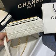 Chanel Small Logo Flap Bag White AS1490 15x21x8cm - 3