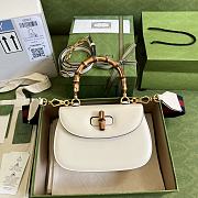 Gucci Small Top Handle Bag With Bamboo White 675797 21x15x7cm - 1