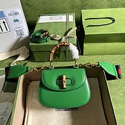 Gucci Mini Top Handle Bag With Bamboo Leather Green 686864 17x12x7.5cm - 1