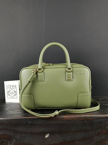 Loewe Medium Amazona 28 Bag Avocado Green A039N08X01 28x18x11cm