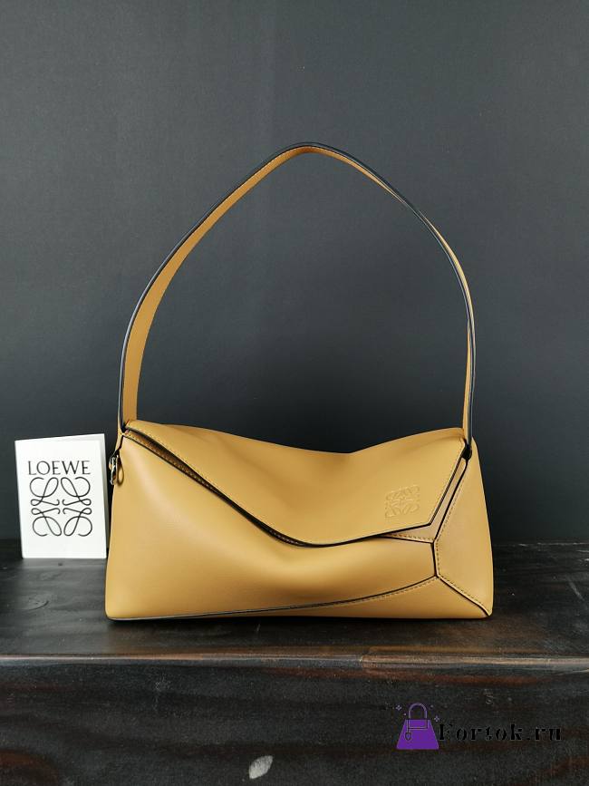 Loewe Puzzle Hobo Bag Brown A510J67X01 28.7x10.7x5.5cm - 1