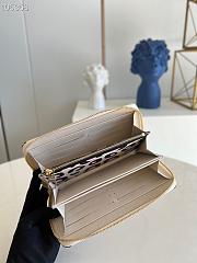 Louis Vuitton Zippy Wallet Monogram Crafted Light Cream M80685 19.5x10.5x2.5cm  - 4