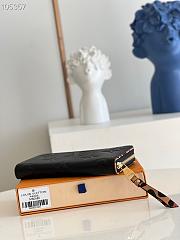Louis Vuitton Zippy Wallet Monogram Crafted Black M80680 19.5x10.5x2.5cm  - 2