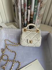 Chanel Handle Flap Card Holder With Chain White AP2271 11x10x3cm - 1