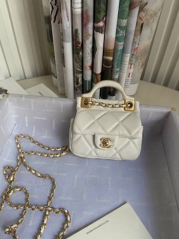 Chanel Handle Flap Card Holder With Chain White AP2271 11x10x3cm