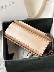 Givenchy Small GV3 Bag In Grained Leather Beige 22x14x8cm - 3