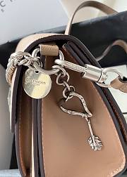 Givenchy Small GV3 Bag In Grained Leather Beige 22x14x8cm - 2