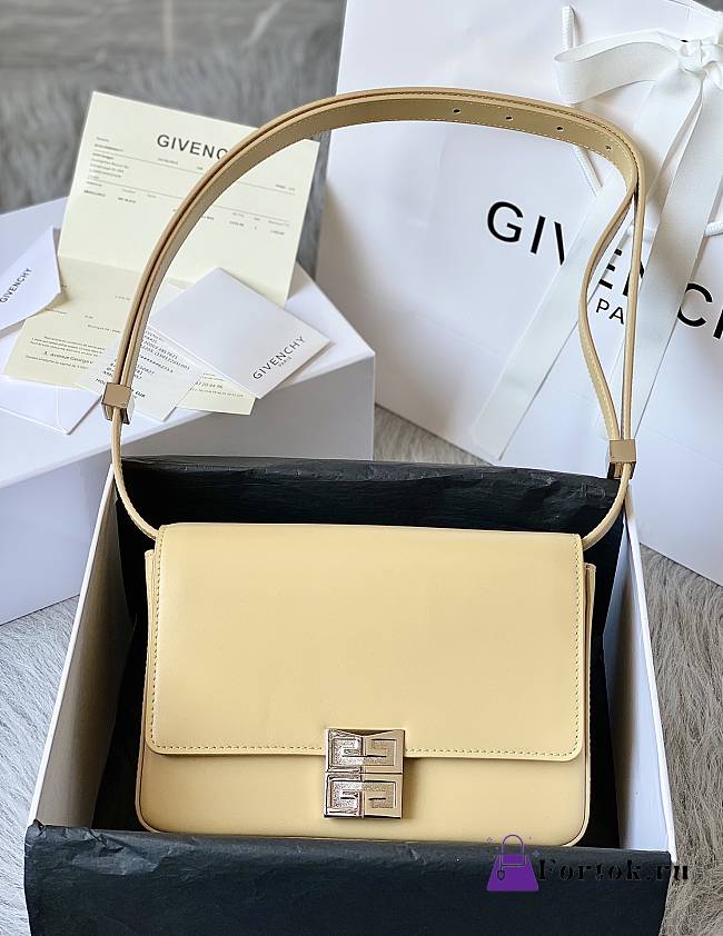 Givenchy Medium 4G Box Bag In Leather Light Cream 21x15x6cm - 1