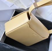 Givenchy Medium 4G Box Bag In Leather Light Cream 21x15x6cm - 5