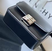 Givenchy Small 4G Box Bag In Leather Black 16x12x6cm - 5