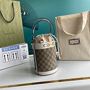 Gucci Small Horsebit 1955 Bucket Bag GG Canvas White 637115 14x16x14cm - 3
