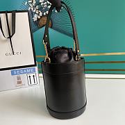 Gucci Small Horsebit 1955 Bucket Bag Leather Black 637115 14x16x14cm - 6