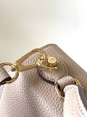 Louis Vuitton Twist One Handle MM Taurillon Leather Beige M57092 29x21x12cm - 3