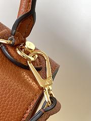 Louis Vuitton Twist One Handle PM Taurillon Leather Caramel M57897 17x25x11cm - 4