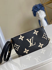 Louis Vuitton Multi Pochette Accessoires Monogram Leather Black M45777 24x13.5x4cm  - 5