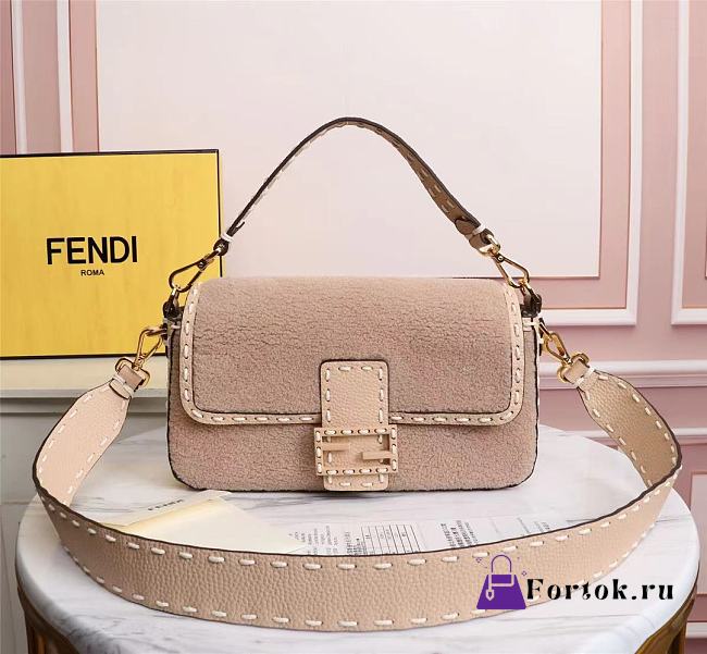 Fendi Baguette Fur Light Beige 8BR600AH96 27×6×15cm - 1