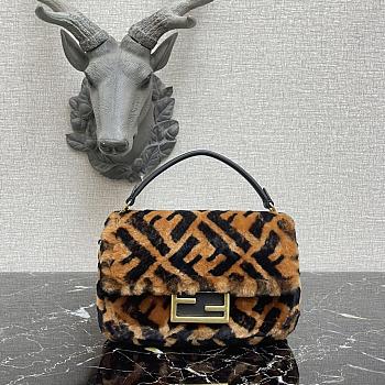 Fendi Baguette Fur FF Print 18x4×11cm