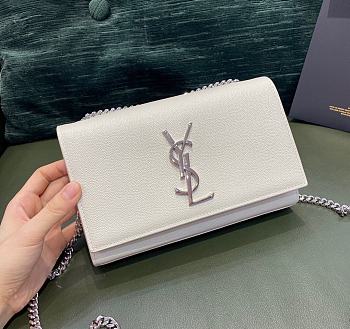 Ysl Small Kate Chain Bag In Grained Leather Silver-tone Metal White 469390 20x12.5x5cm