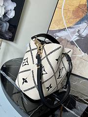 Louis Vuitton Neonoe BB Monogram Cream/Black M46023 26x26x17.5cm - 3