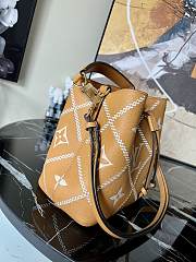 Louis Vuitton Neonoe BB Monogram Tan/Black M46029 26x26x17.5cm - 4