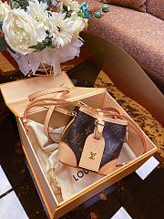 Louis Vuitton Noe Purse Monogram Canvas M57099 11.5x12x11.5cm - 5