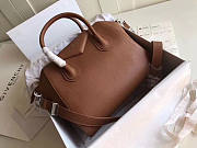 Givenchy Small Antigona Bag In Grained Leather Brown 28x17x25cm - 1