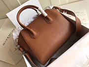 Givenchy Small Antigona Bag In Grained Leather Brown 28x17x25cm - 4
