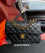 Chanel Small Classic Handbag In Leather Gold-tone Metal A01113 23x14.5x6cm - 1