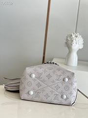 Louis Vuitton Bella Mahina Leather Light Gray M58791 19x22x14cm - 5