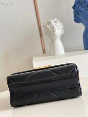 Louis Vuitton Twist MM Leather Black M59029 23x17x9.5cm - 3