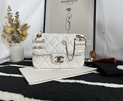 Chanel Small Flap Bag Ruthenium White AS2979 23cm - 1